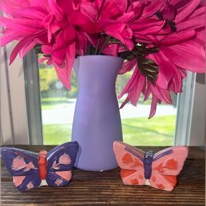 Colorful Butterfly Salt & Pepper Shakers/New